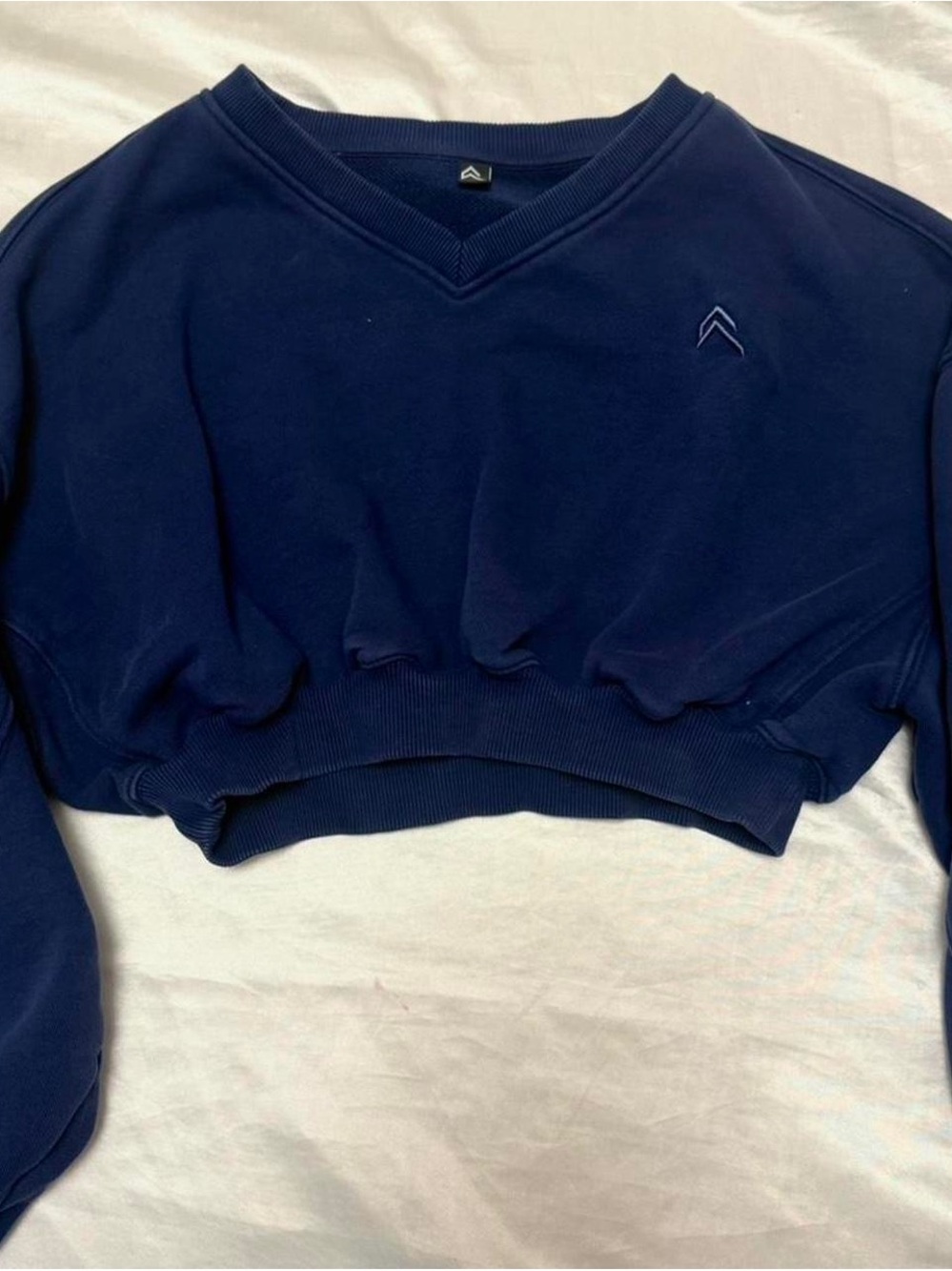 Oner Active Navy Blue Cropped V-Neck Sweater